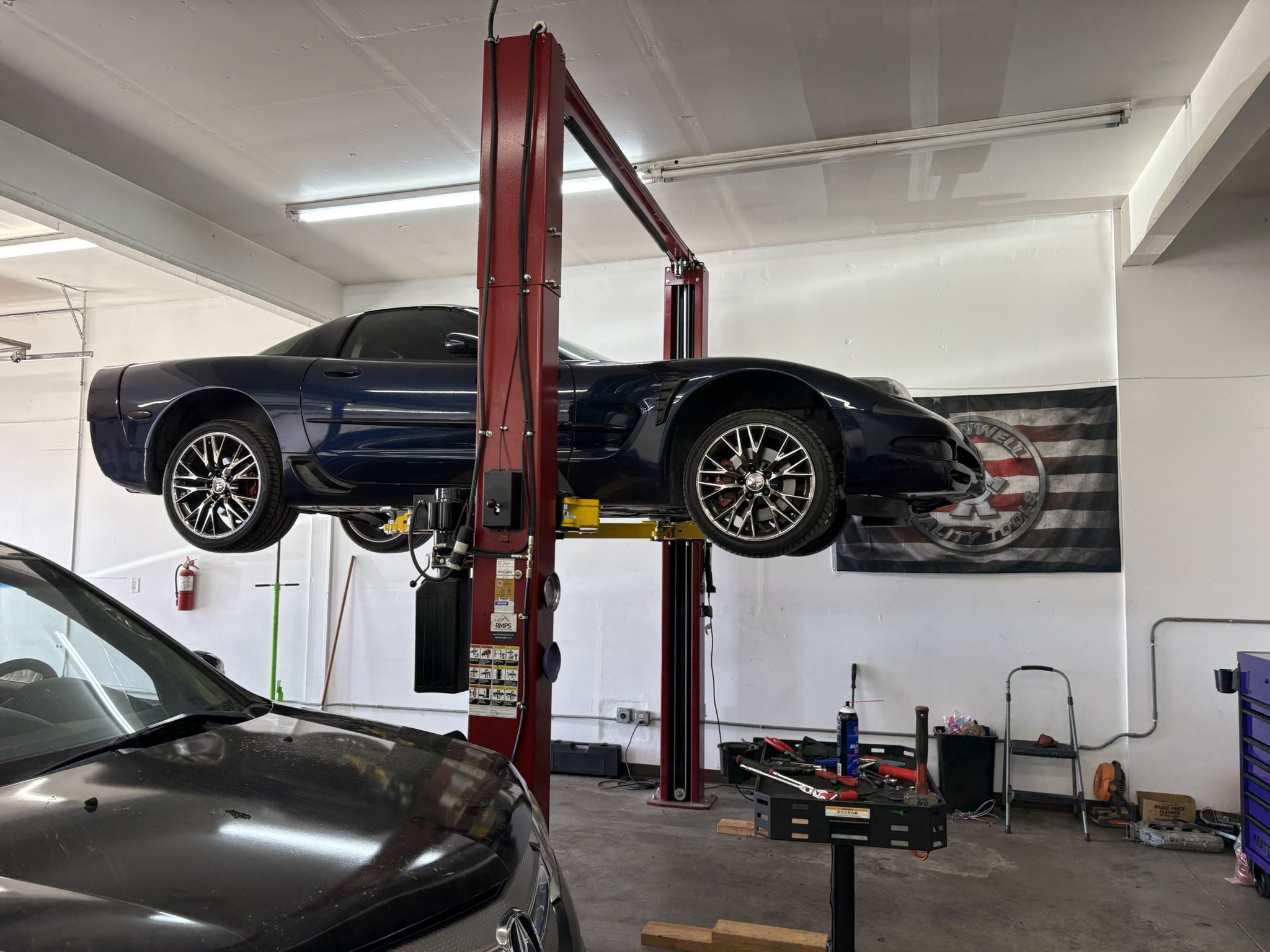 Inside the LugsNPlugs service bays